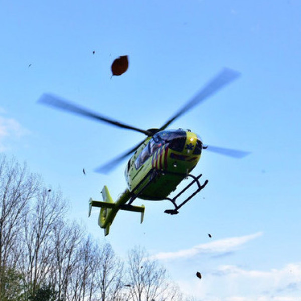 Man zwaargewond na val van dak in Rijswijk