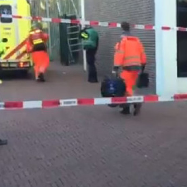 Schilder 53 overleden na val van steiger in Dordrecht
